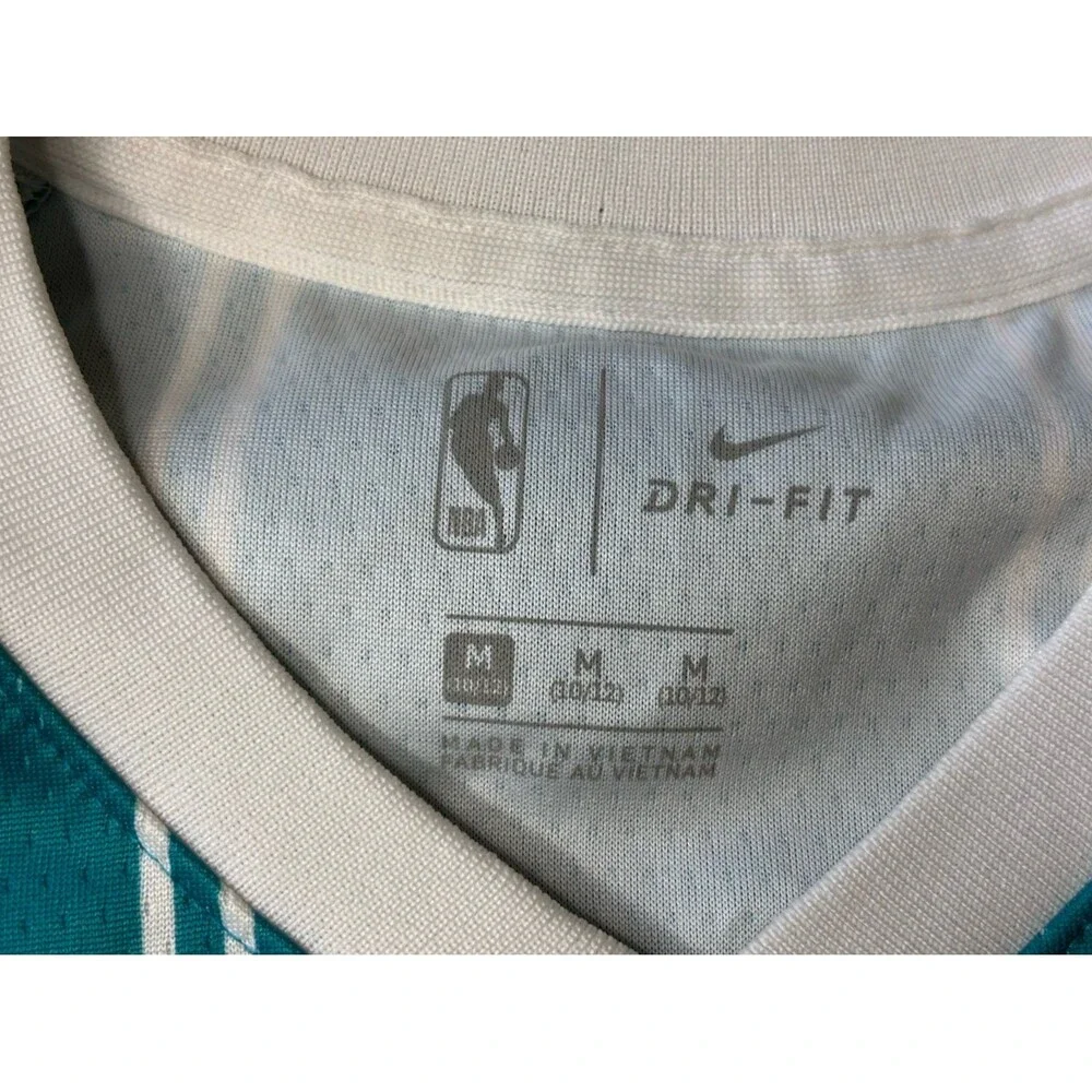 Nike Dri-Fit LaMelo Ball #2 Charlotte Hornets Youth Jersey Size: M 10-12 NBA